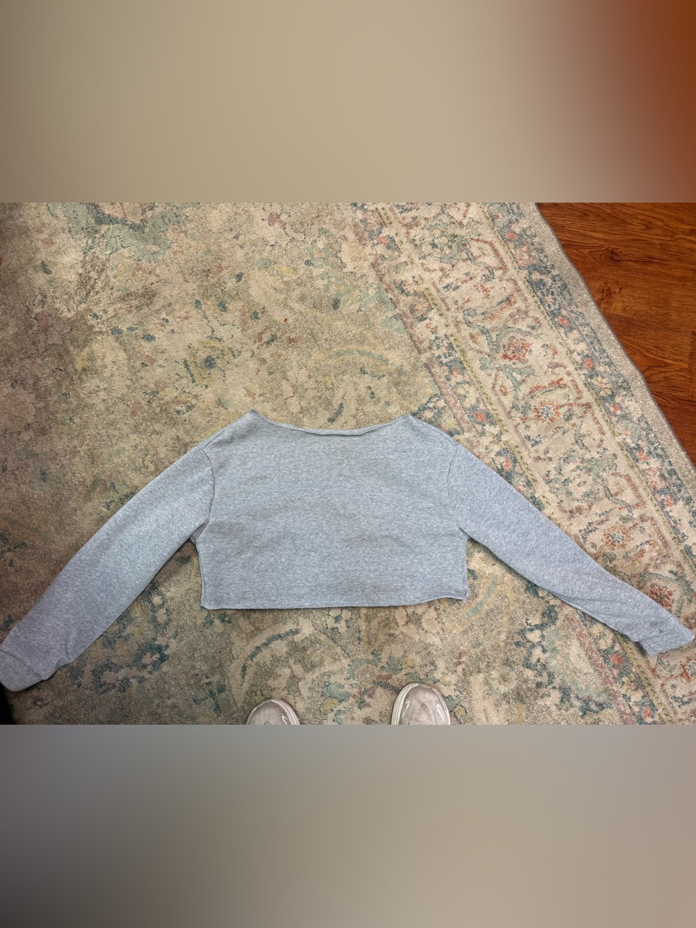 SHEIN Light Gray Cropped Sweatshirt